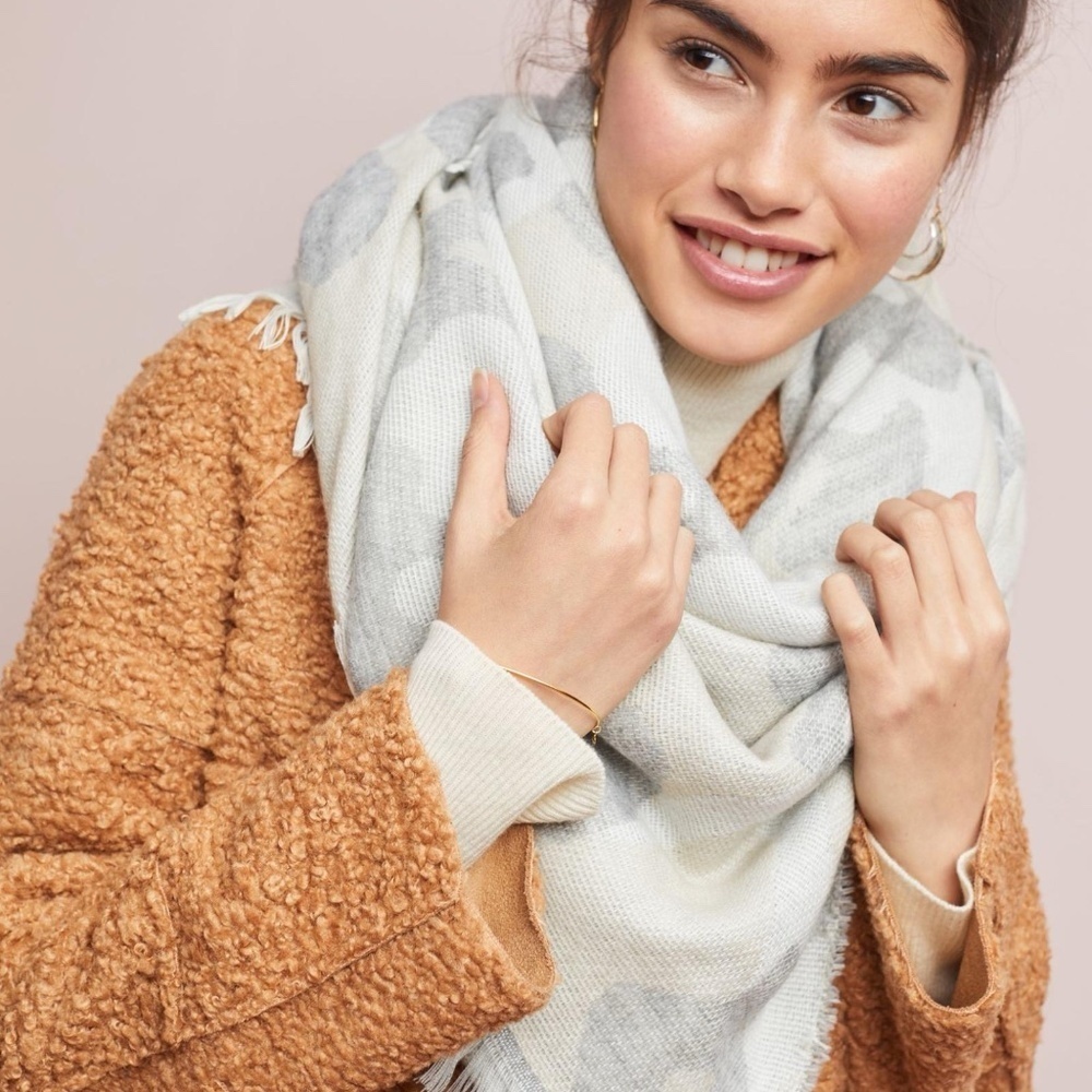 NWT Anthropologie Grey Frayed Camp Scarf